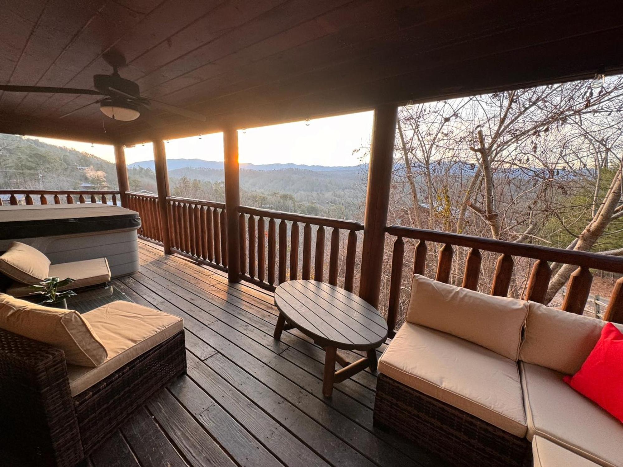 Smoky Paws - Exceptional Cabin, Stunning Mountain Views, Hot Tub, Tranquil, Gigabit Internet, Free L2 Ev Піджен-Фордж Екстер'єр фото