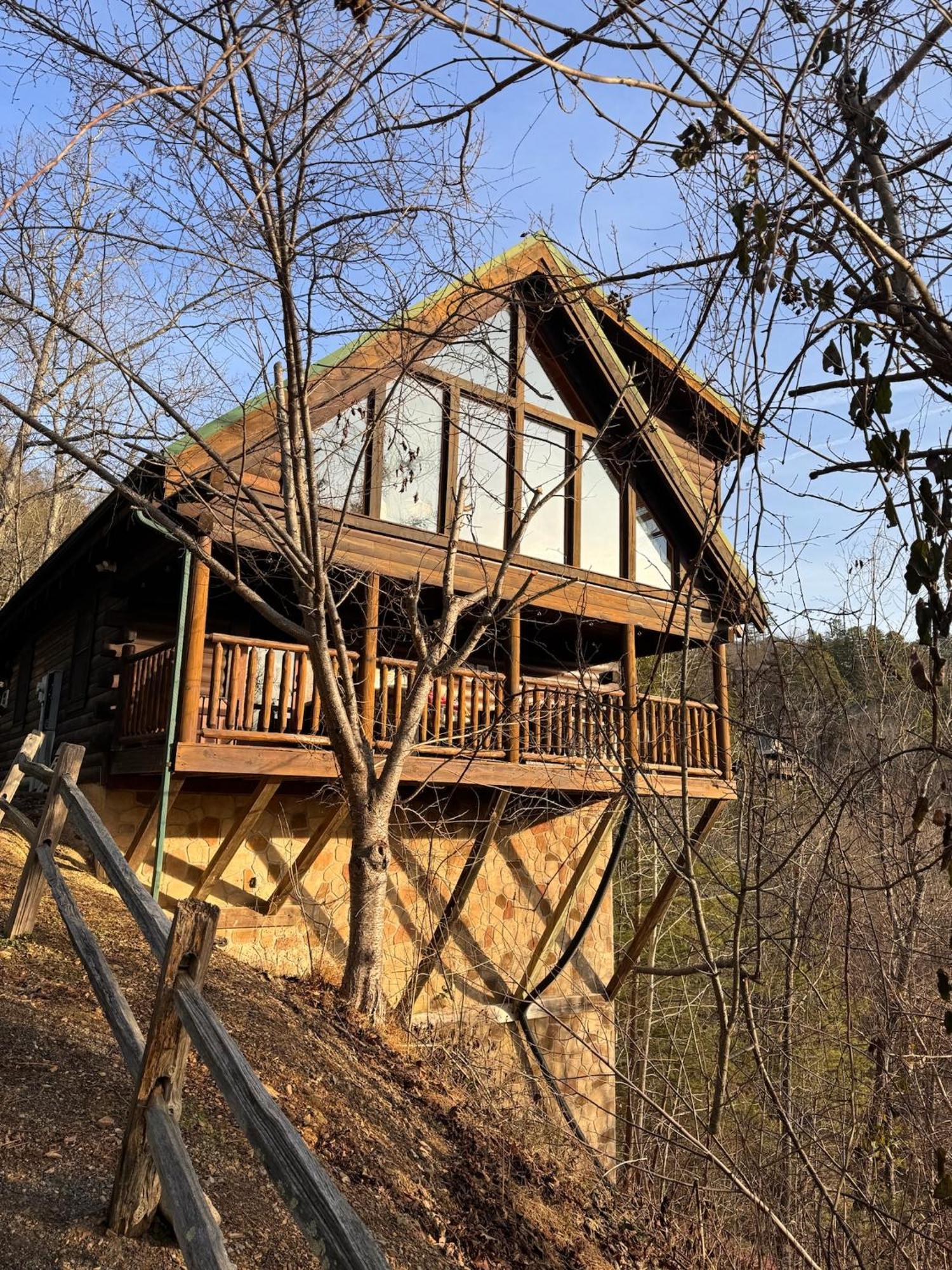 Smoky Paws - Exceptional Cabin, Stunning Mountain Views, Hot Tub, Tranquil, Gigabit Internet, Free L2 Ev Піджен-Фордж Екстер'єр фото